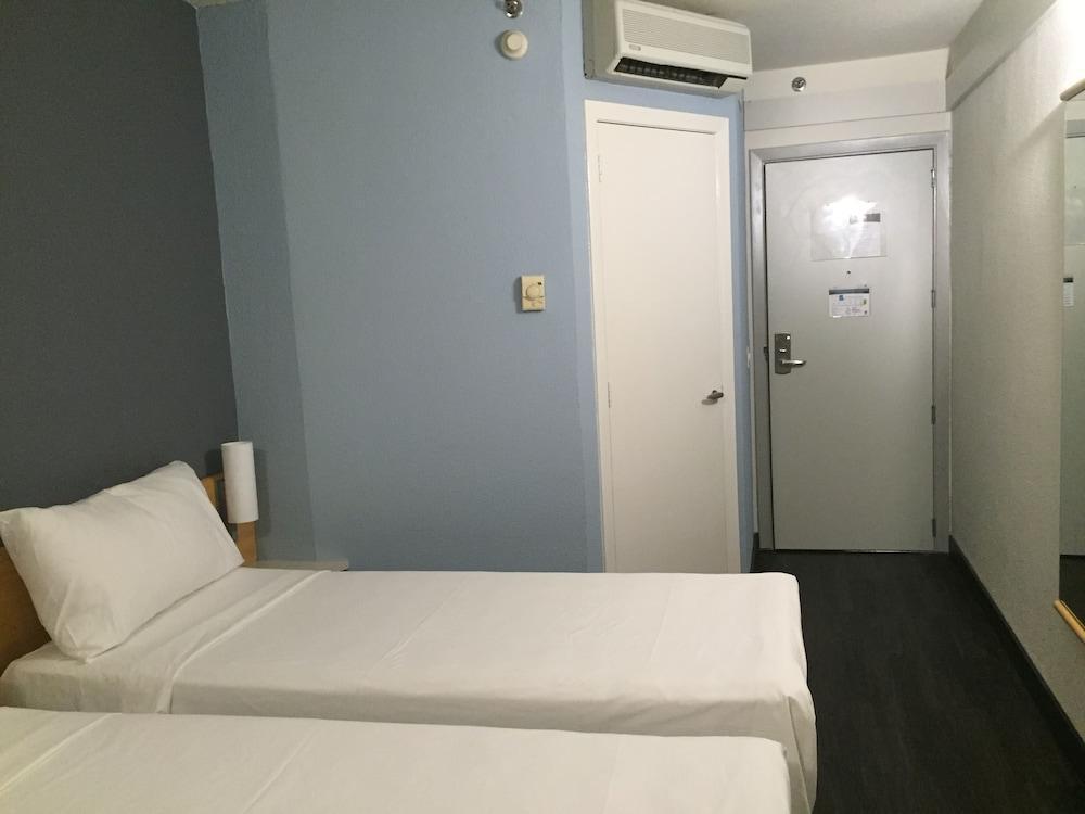 Готель Ibis Vitoria Aeroporto Екстер'єр фото