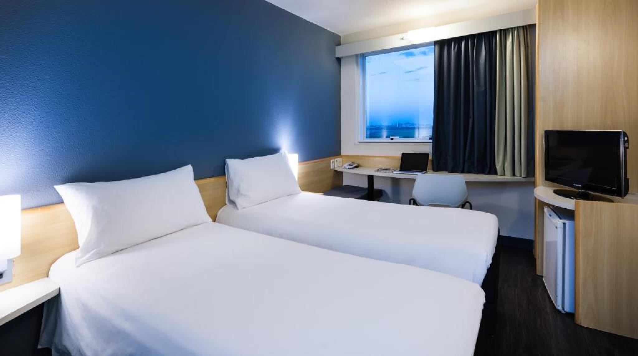 Готель Ibis Vitoria Aeroporto Екстер'єр фото